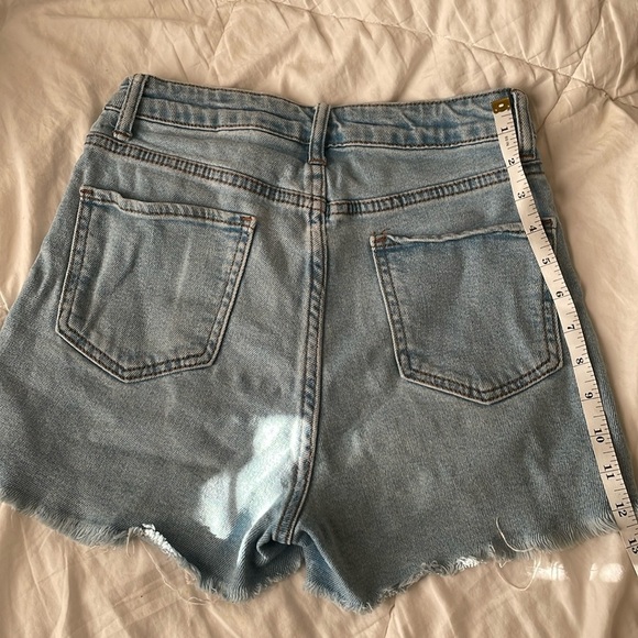 S.O.N.G. Perfect Ultra High Rise Light Wash Shorts Size 1/25 - Picture 4 of 4